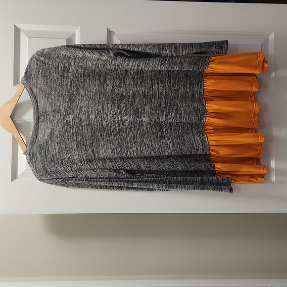 Tennesee peplum long sleeve - Picture 2 of 2